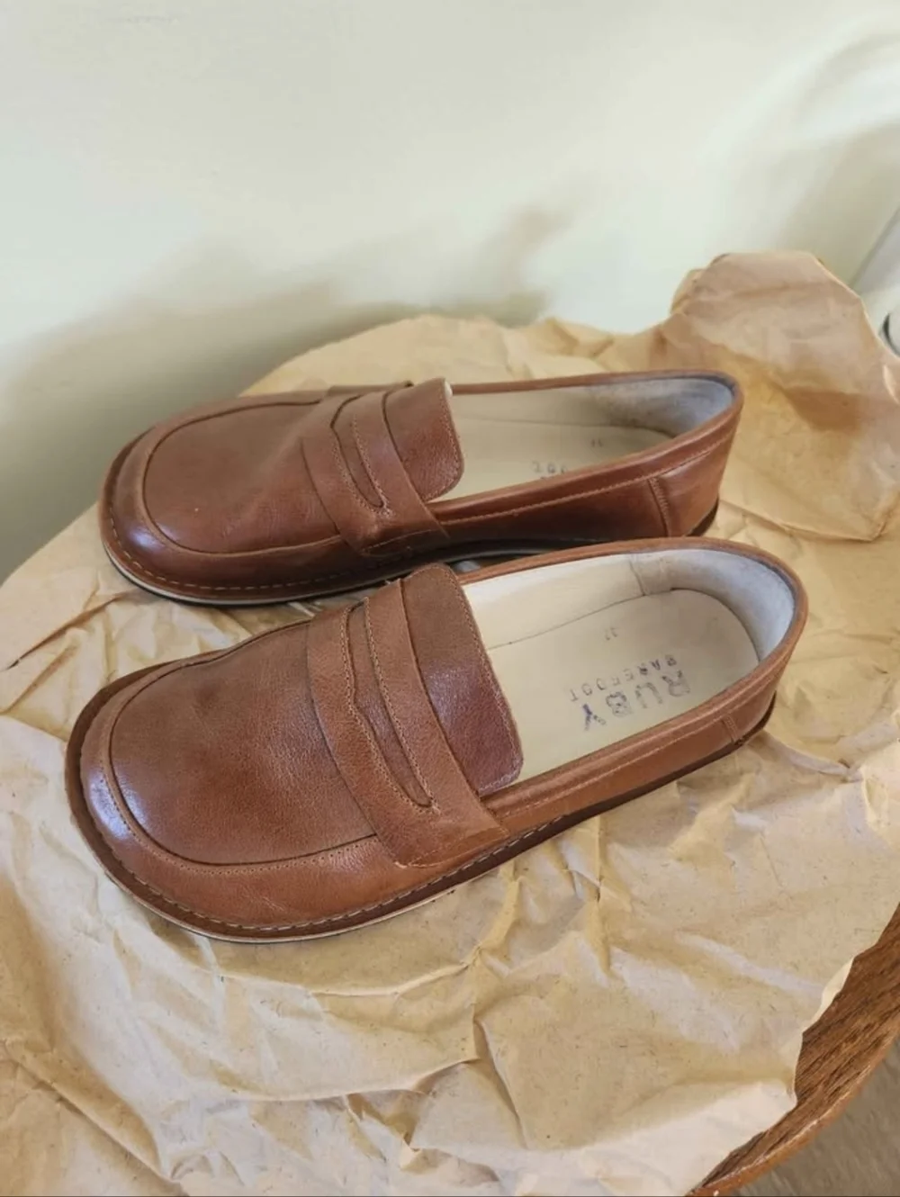 Barefoot Minimalist Women's Leather Loafers - Picture 1 of 4